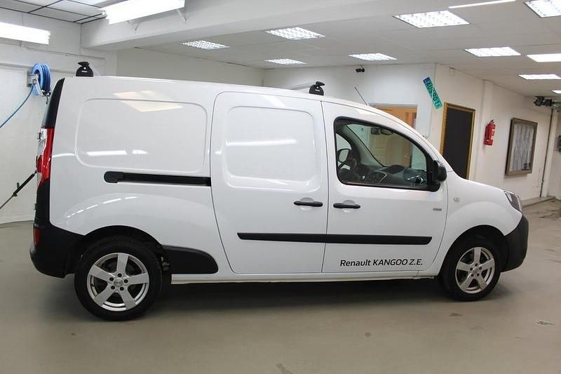 Begagnad Renault Kangoo 44 kW (60 HK) 2021 Vit Minibuss