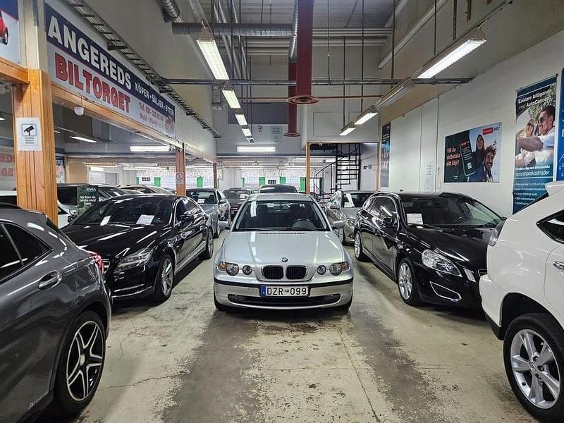 Begagnad BMW 316 Advantage 116 HK (85 kW) 2003 Silver