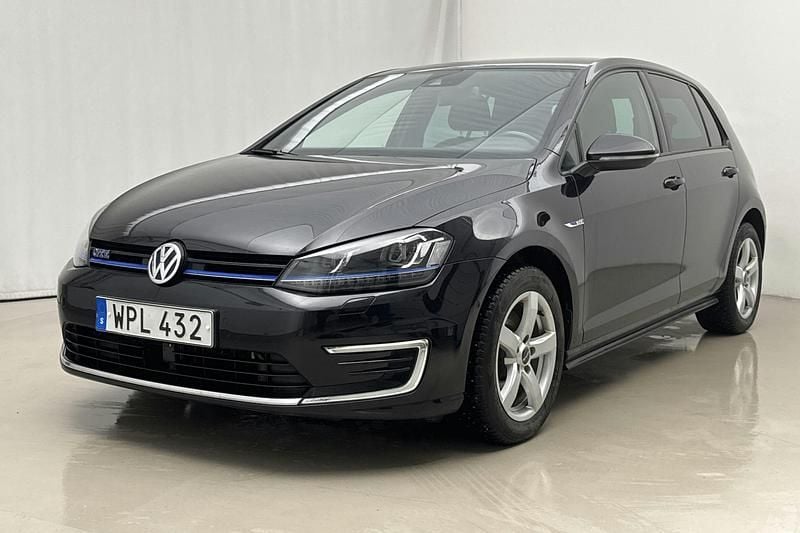 Svart Begagnad 2016 VW Golf VII GTE | 170 000 kr (Marknadspris) - Bild 1/4