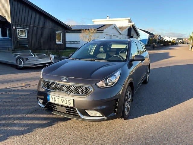 Begagnad 2018 Kia Niro SUV | 165 000 kr (Bra pris) - Bild 1/4