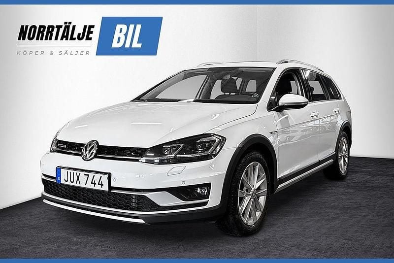 Vit Begagnad 2018 VW Golf Alltrack Kombi | 179 900 kr (Marknadspris) - Bild 1/4