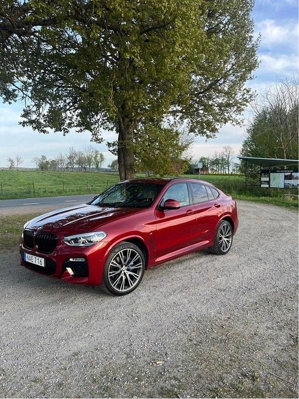 Röd Begagnad 2019 BMW X4 M Sport SUV | 429 000 kr (Marknadspris) - Bild 1/4