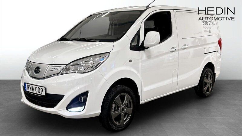 Vit (white) Begagnad 2023 BYD ETP3 Van | 349 875 kr - Bild 1/4