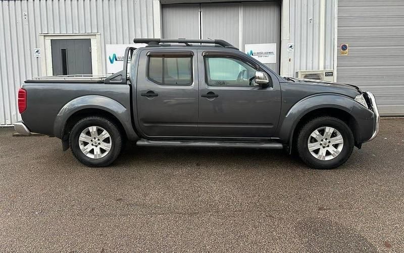 Grå Begagnad 2013 Nissan Navara Pickup | 84 900 kr (Superpris) - Bild 1/4