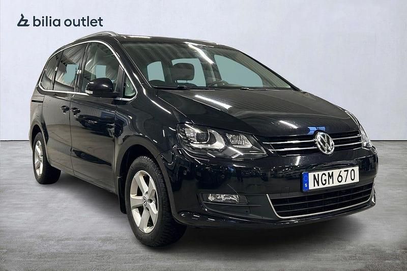 Begagnad VW Sharan 150 HK (110 kW) 2016 Svart Minibuss