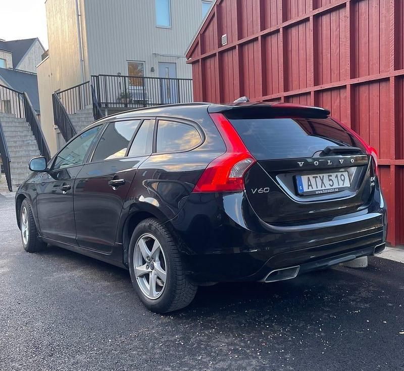 Begagnad Volvo V60 181 HK (133 kW) 2015 Kombi