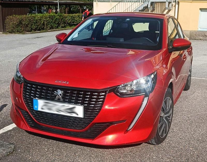 Röd Begagnad 2020 Peugeot 208 Active Halvkombi | 119 000 kr (Bra pris) - Bild 1/4