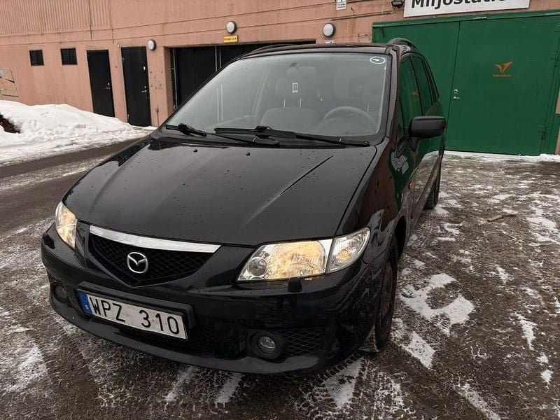 Begagnad Mazda Premacy 130 HK (95 kW) 2004 Svart Minibuss
