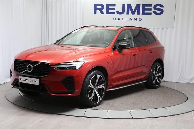 Röd Begagnad 2022 Volvo XC60 R-Design SUV | 499 500 kr (Dyr) - Bild 1/4