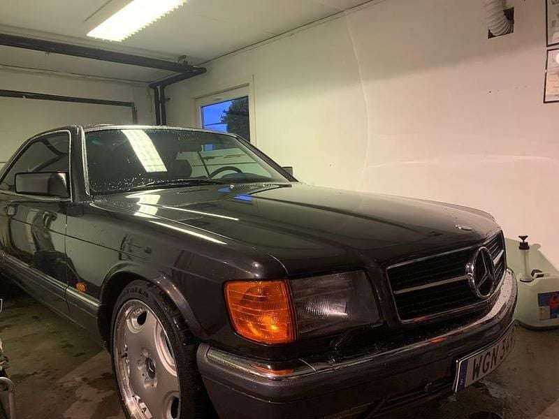 Begagnad Mercedes 500 252 HK (185 kW) 1991