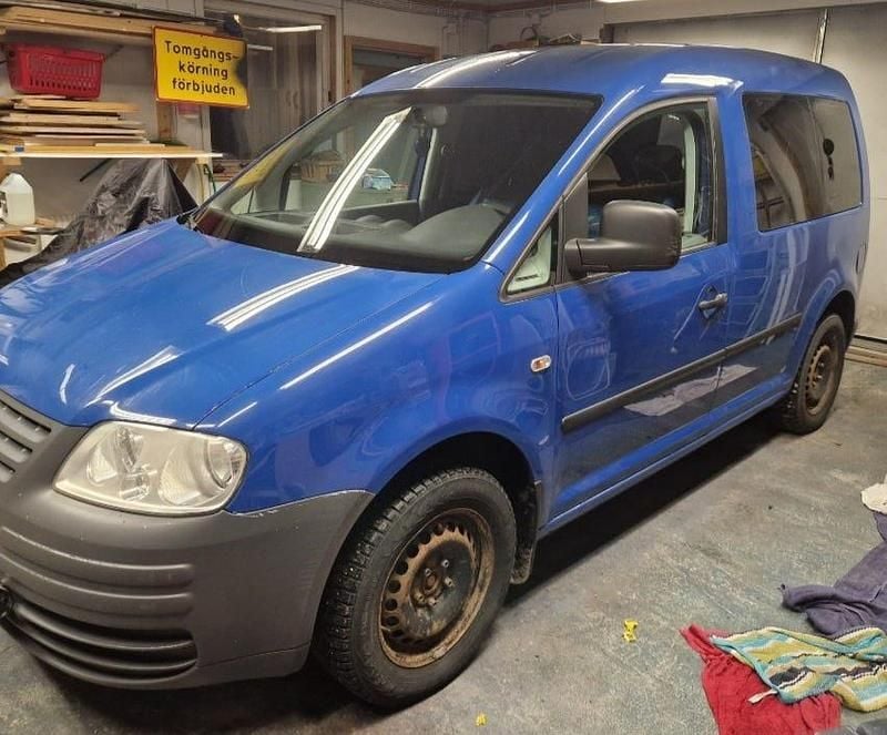 Begagnad VW Caddy 109 HK (80 kW) 2007 Minibuss