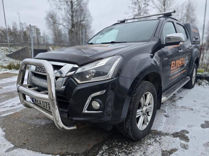 Svart Begagnad 2017 Isuzu D-Max Pickup | 183 750 kr (Marknadspris) - Bild 1/1