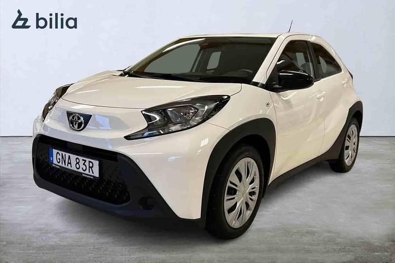 Vit Begagnad 2023 Toyota Aygo X SUV | 169 900 kr (Marknadspris) - Bild 1/1