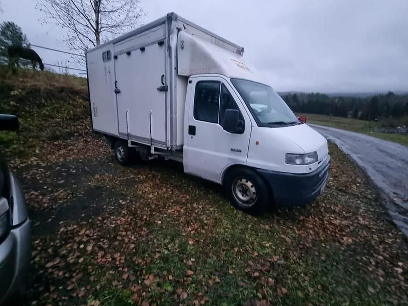 Begagnad Citroën Jumper 107 HK (78 kW) 1999 Minibuss