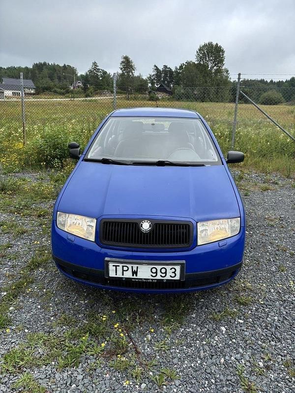 Blå Begagnad 2003 Skoda Fabia Kombi | 8 000 kr (Bra pris) - Bild 1/4