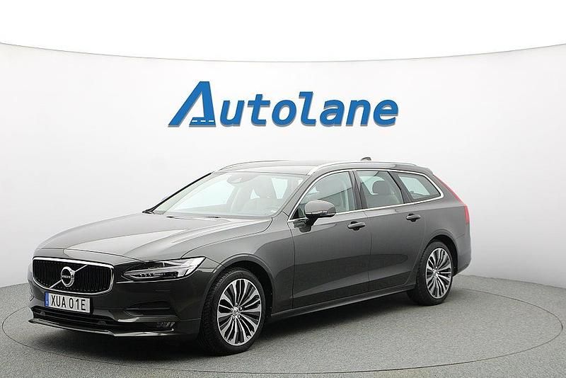 Begagnad Volvo V90 190 HK (139 kW) 2020 Pine grey Kombi