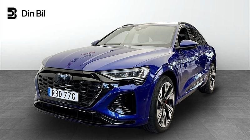 Blå Begagnad 2023 Audi Q8 Sportback e-tron S-Line SUV | 799 000 kr - Bild 1/4