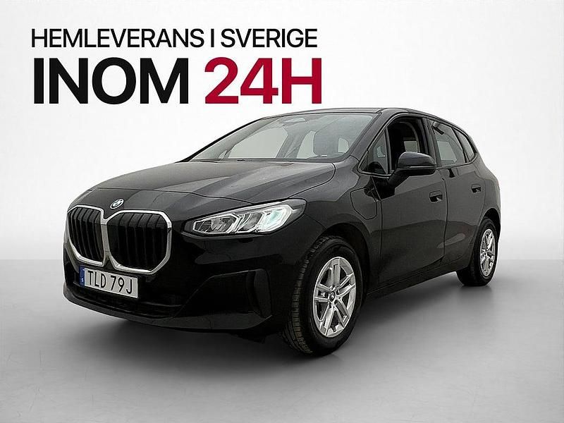 Begagnad BMW 225 136 HK (100 kW) 2024 Svart Minibuss