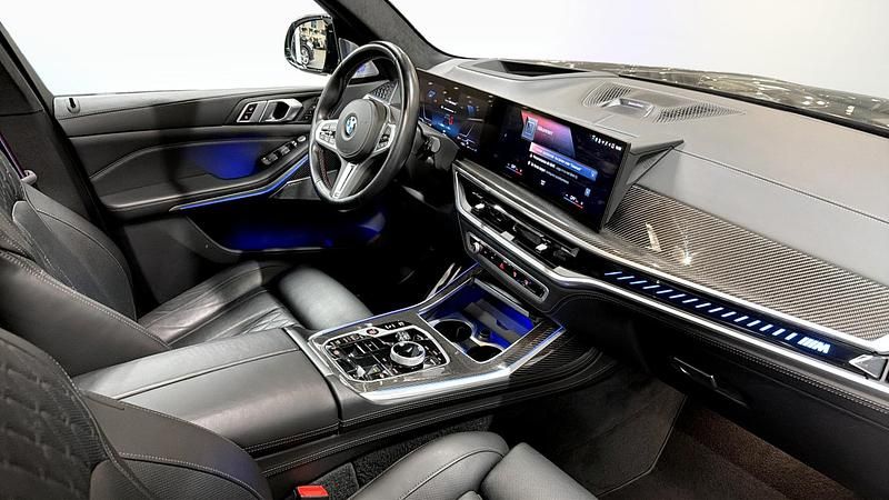 Begagnad BMW X7 M Sport 530 HK (389 kW) 2023 Svart SUV