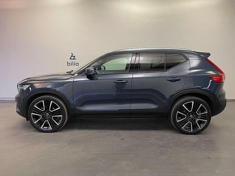 Begagnad Volvo XC40 Pro 200 HK (147 kW) 2021 Mörkblå SUV