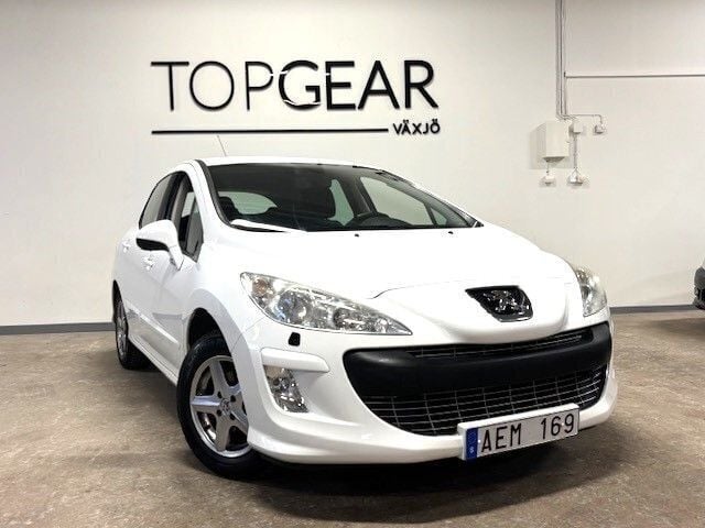 Vit Begagnad 2010 Peugeot 308 Halvkombi | 59 900 kr (Lite dyr) - Bild 1/4