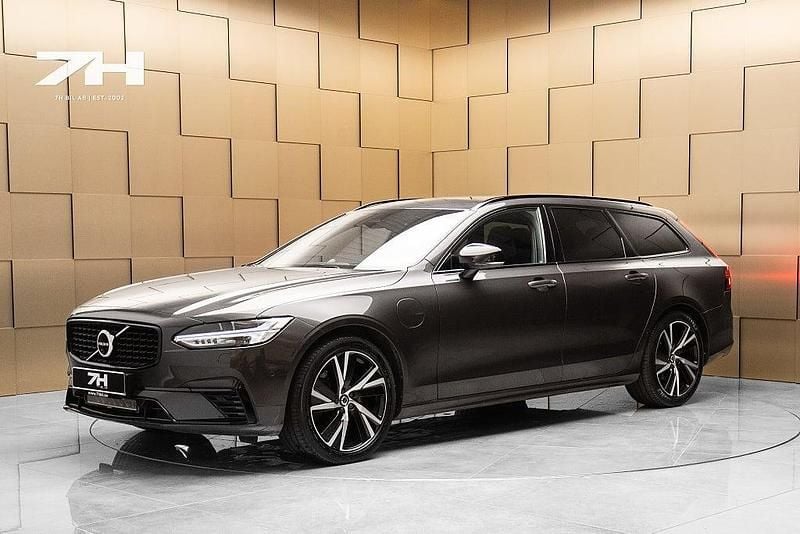Grå Begagnad 2022 Volvo V90 Ultimate Kombi | 489 900 kr (Marknadspris) - Bild 1/4