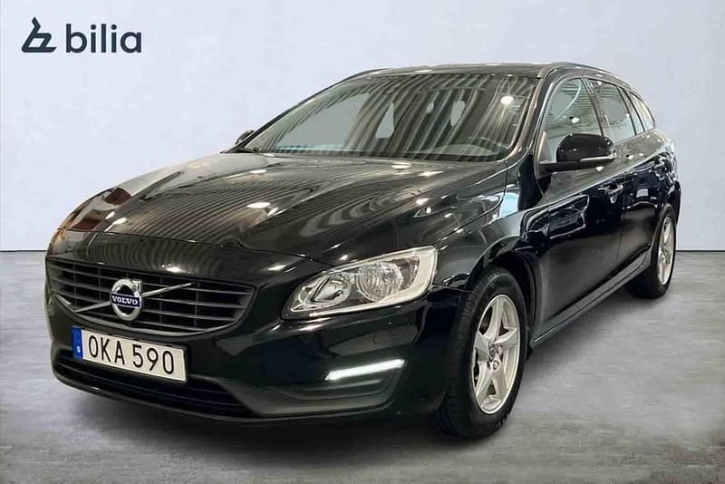 Svart Begagnad 2017 Volvo V60 Kombi | 159 900 kr - Bild 1/1