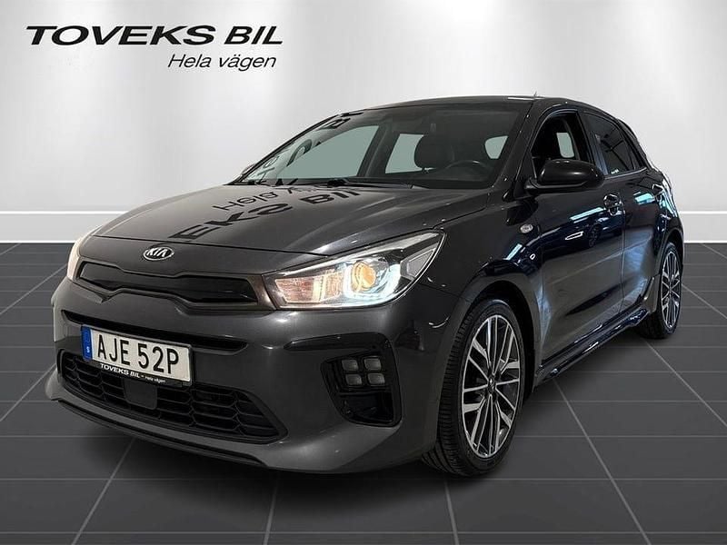 Platinum graphite metallic Begagnad 2020 Kia Rio GT-Line Halvkombi | 129 900 kr (Bra pris) - Bild 1/4