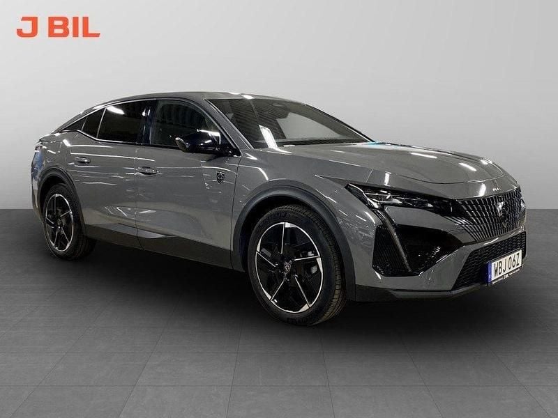 Grå Begagnad 2024 Peugeot 408 GT GTi SUV | 274 900 kr (Marknadspris) - Bild 1/4