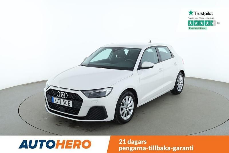 Vit Begagnad 2020 Audi A1 Sportback Halvkombi | 224 000 kr (Lite dyr) - Bild 1/4