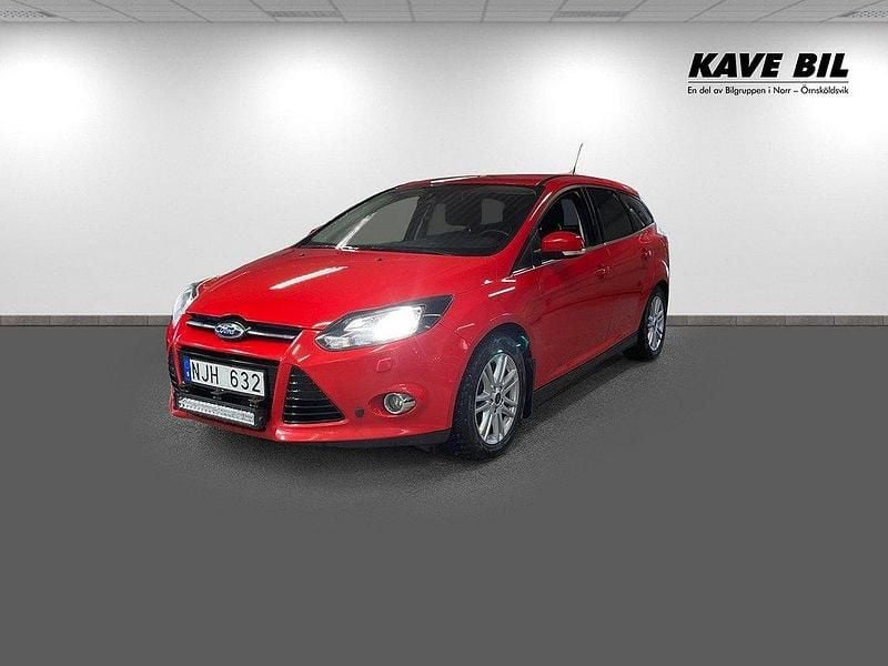 Röd Begagnad 2013 Ford Focus Titanium Kombi | 69 900 kr (Lite dyr) - Bild 1/4