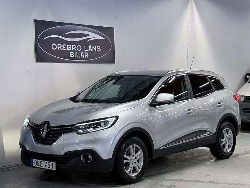 Silver Begagnad 2016 Renault Kadjar SUV | 129 900 kr (Marknadspris) - Bild 1/4