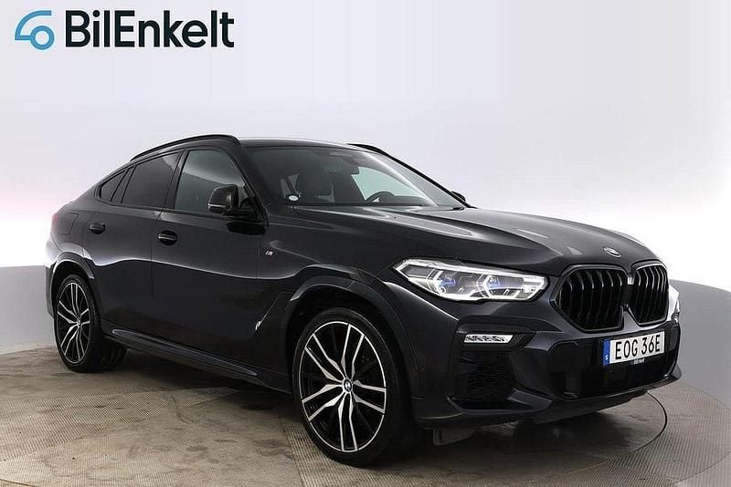 Svart Begagnad 2019 BMW X6 M50 Comfort Edition SUV | 698 900 kr (Marknadspris) - Bild 1/4