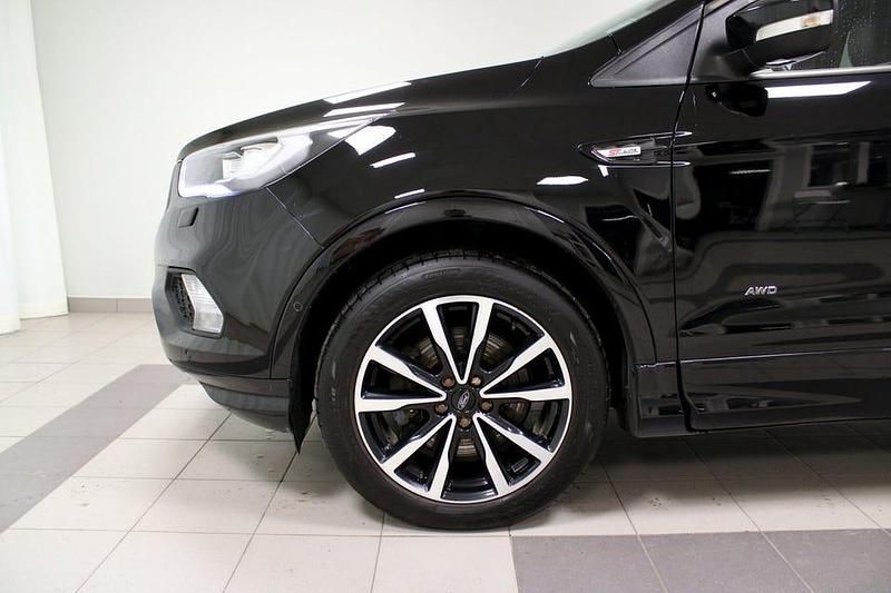 Begagnad Ford Kuga ST-Line 150 HK (110 kW) 2018 Svart SUV