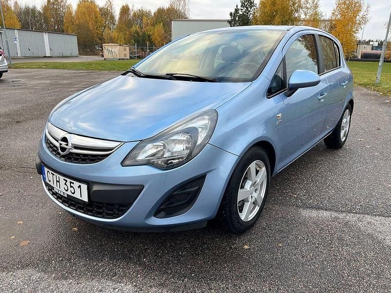 Blå Begagnad 2014 Opel Corsa Enjoy Halvkombi | 50 000 kr (Bra pris) - Bild 1/4