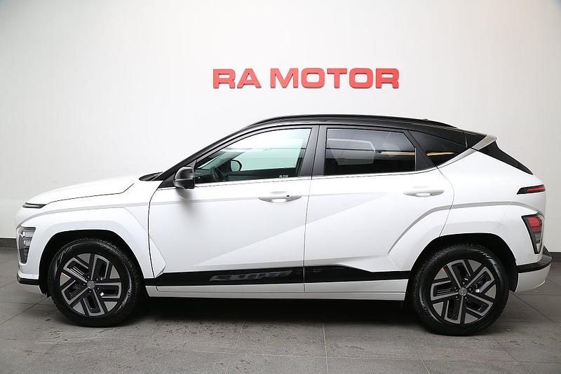 Begagnad Hyundai Kona Advanced 160 kW (218 HK) 2024 Vit SUV