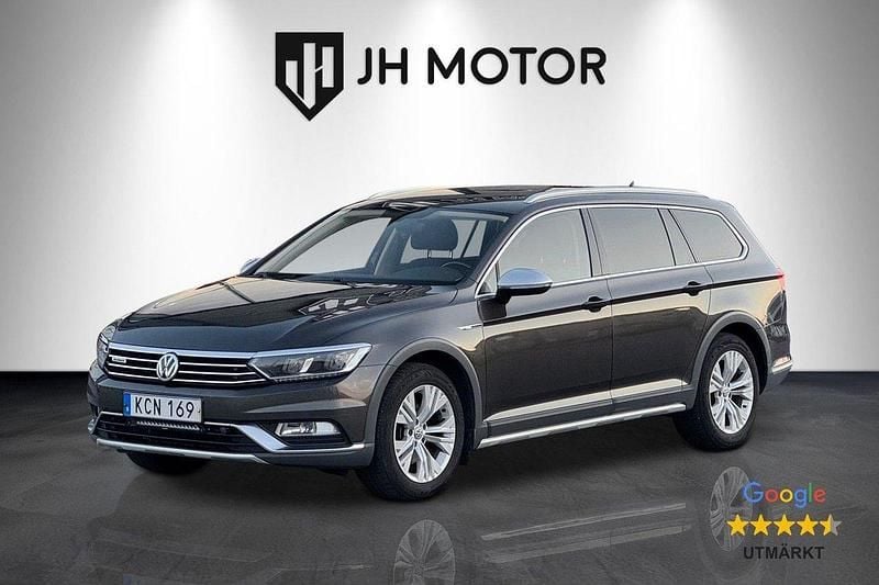 Mörkbrun Begagnad 2015 VW Passat Alltrack Kombi | 179 900 kr (Marknadspris) - Bild 1/4
