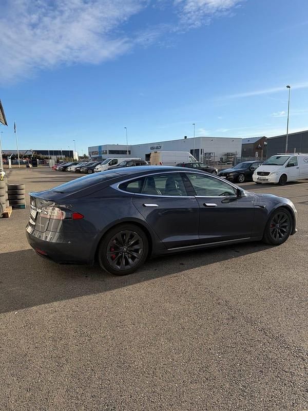 Begagnad 2019 Tesla Model S Performance Halvkombi | 330 000 kr - Bild 1/4