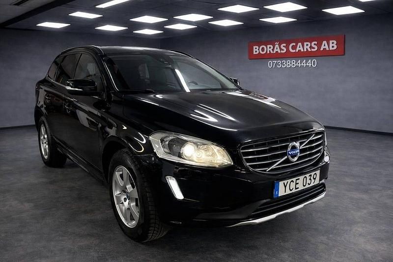 Begagnad Volvo XC60 Momentum 190 HK (139 kW) 2016 Svart SUV