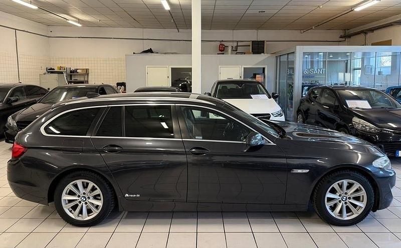 Begagnad BMW 520 184 HK (135 kW) 2011 Grå Kombi