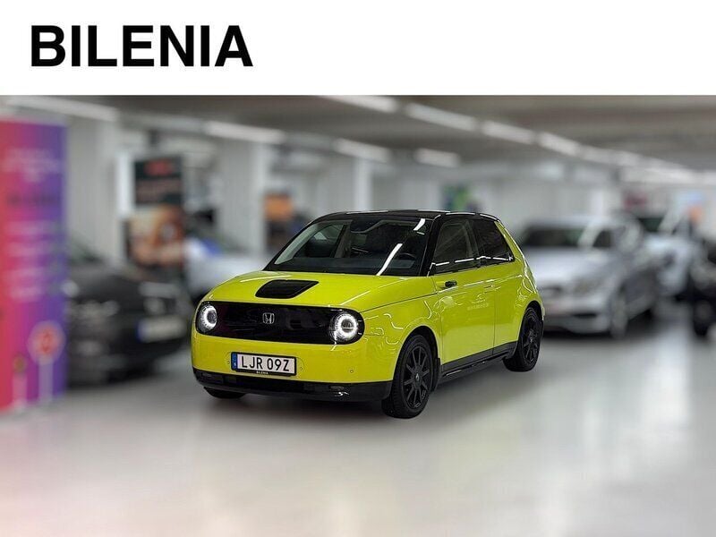 Gul Begagnad 2020 Honda e Advance Halvkombi | 177 900 kr (Marknadspris) - Bild 1/3