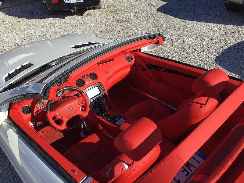 Begagnad Mercedes SL500 390 HK (286 kW) 2008 Vit med rött alcantarra skinn Cab