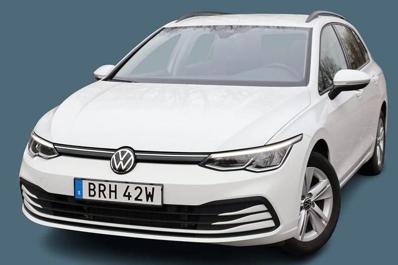 Begagnad VW Golf VIII 131 HK (96 kW) 2022 Vit Kombi