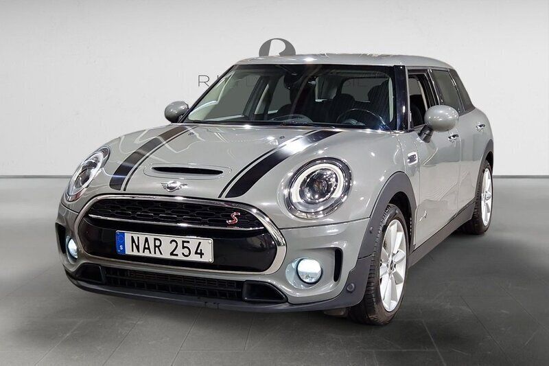 Grå Begagnad 2018 Mini Cooper S Clubman Salt Kombi | 159 900 kr (Bra pris) - Bild 1/3