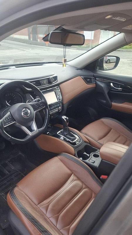 Grå Begagnad 2018 Nissan X-Trail SUV | 185 000 kr (Marknadspris) - Bild 1/4