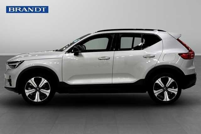 Begagnad Volvo XC40 Single Motor 175 kW (238 HK) 2023 Silver SUV