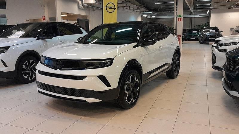 Vit (white jade) Ny 2025 Opel Mokka SUV | 319 900 kr (Marknadspris) - Bild 1/4