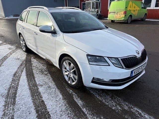 Begagnad Skoda Octavia G-TEC 130 HK (95 kW) 2019 Kombi