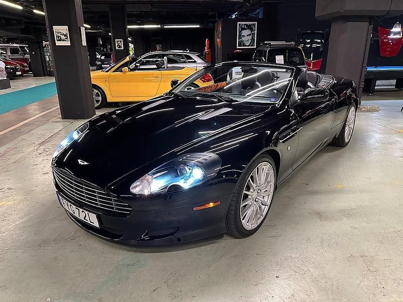 Svart Begagnad 2007 Aston Martin DB9 Cab | 685 000 kr - Bild 1/4
