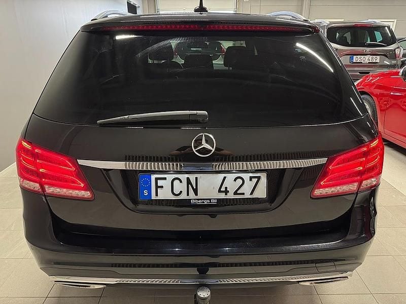 Begagnad Mercedes E220 AMG 170 HK (125 kW) 2013 Svart Kombi